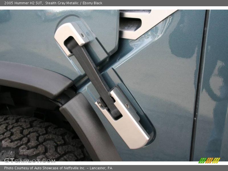 Stealth Gray Metallic / Ebony Black 2005 Hummer H2 SUT