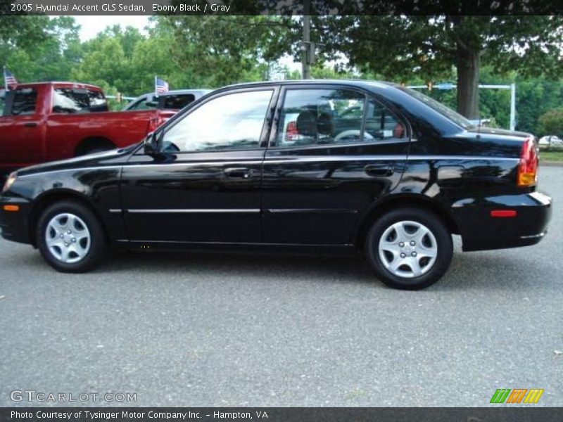 Ebony Black / Gray 2005 Hyundai Accent GLS Sedan