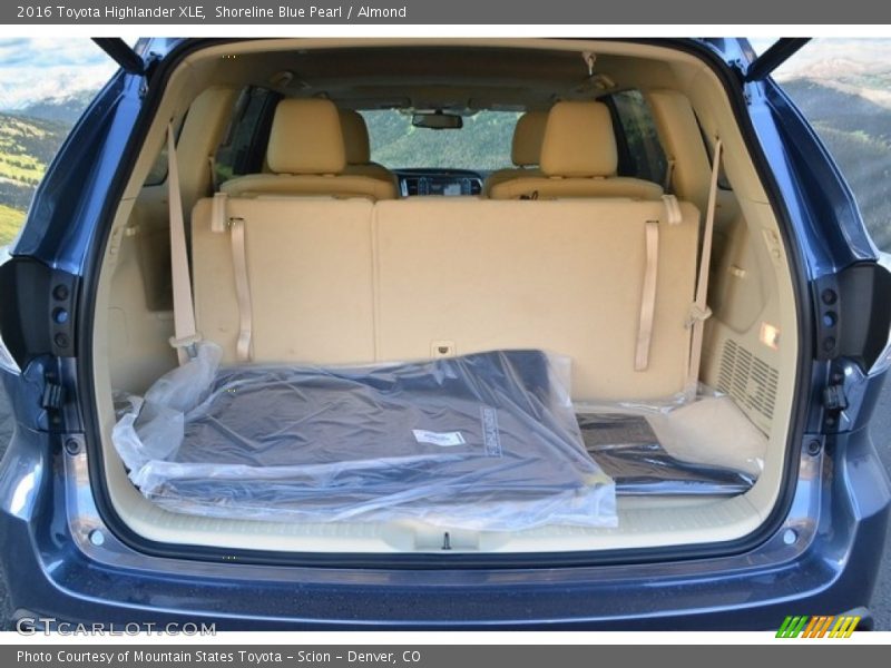 Shoreline Blue Pearl / Almond 2016 Toyota Highlander XLE