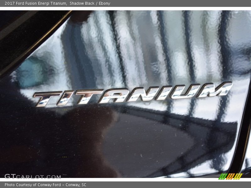  2017 Fusion Energi Titanium Logo