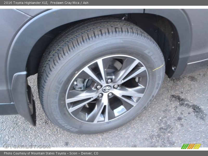 Predawn Gray Mica / Ash 2016 Toyota Highlander XLE