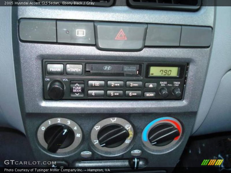 Ebony Black / Gray 2005 Hyundai Accent GLS Sedan