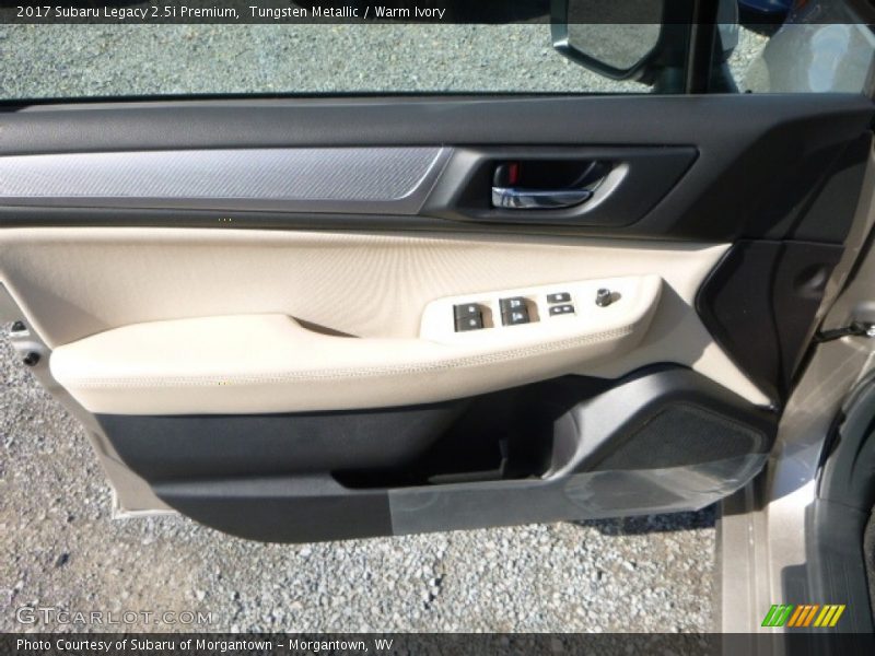 Tungsten Metallic / Warm Ivory 2017 Subaru Legacy 2.5i Premium
