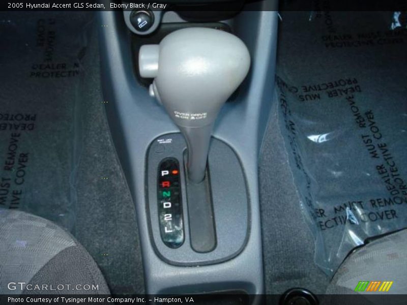 Ebony Black / Gray 2005 Hyundai Accent GLS Sedan