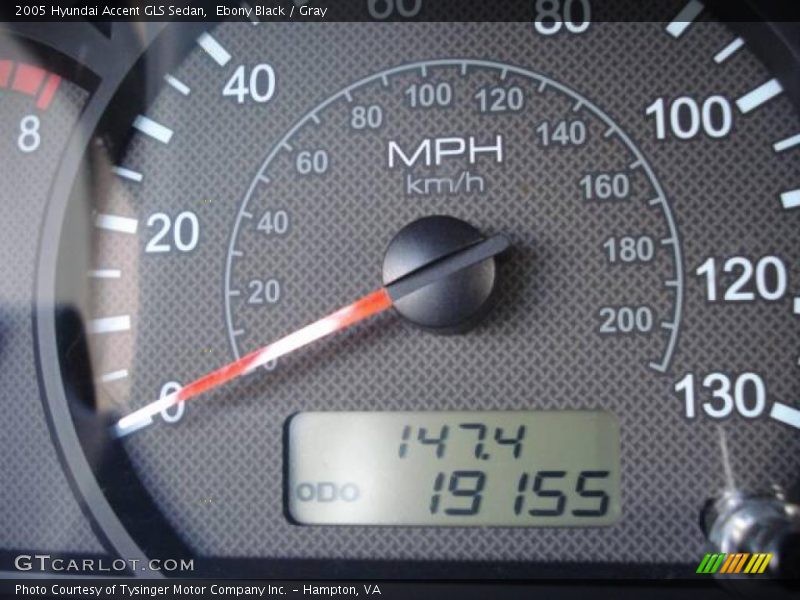 Ebony Black / Gray 2005 Hyundai Accent GLS Sedan