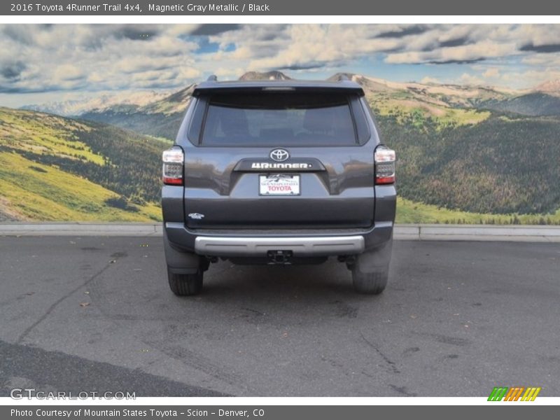 Magnetic Gray Metallic / Black 2016 Toyota 4Runner Trail 4x4