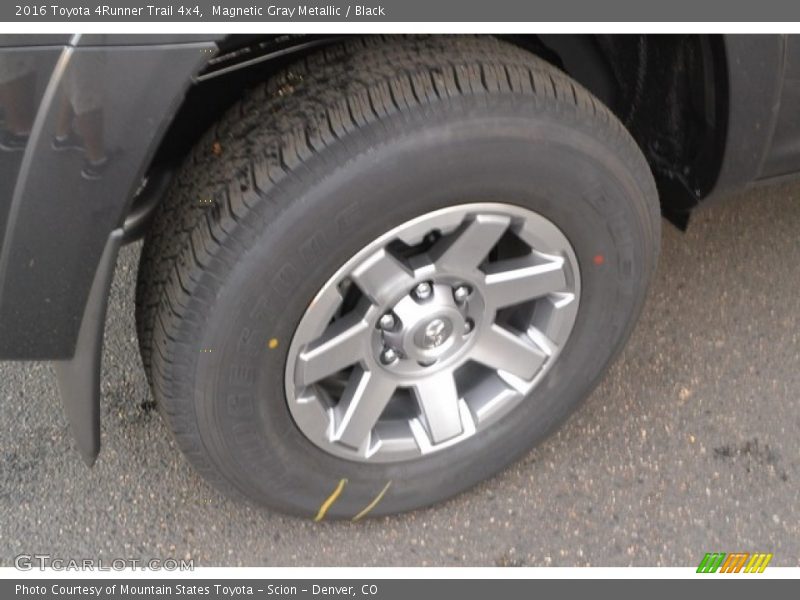 Magnetic Gray Metallic / Black 2016 Toyota 4Runner Trail 4x4