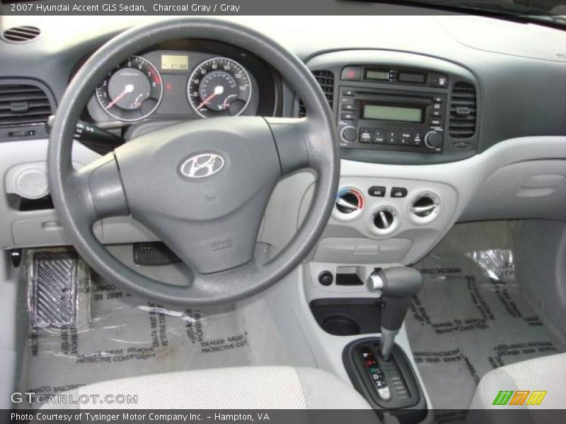 Charcoal Gray / Gray 2007 Hyundai Accent GLS Sedan