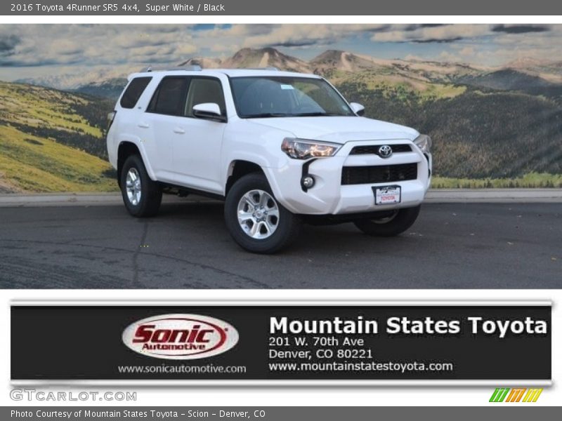 Super White / Black 2016 Toyota 4Runner SR5 4x4