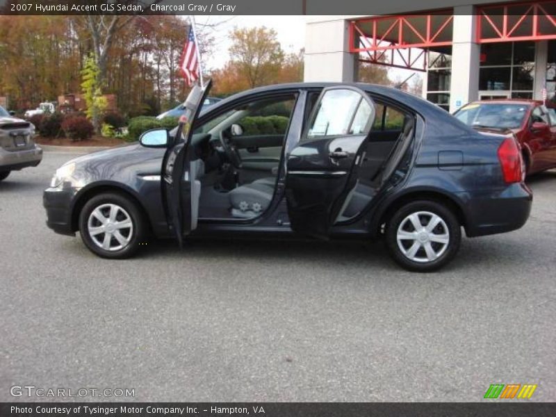 Charcoal Gray / Gray 2007 Hyundai Accent GLS Sedan
