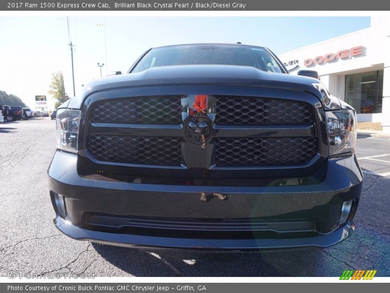 Brilliant Black Crystal Pearl / Black/Diesel Gray 2017 Ram 1500 Express Crew Cab