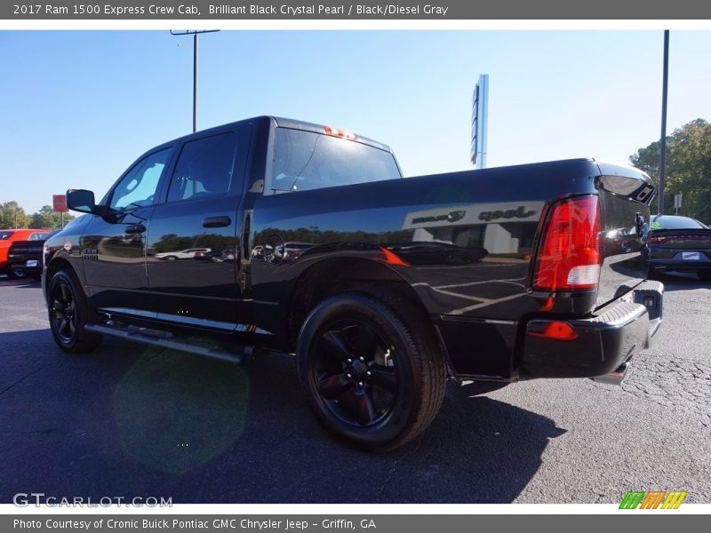 Brilliant Black Crystal Pearl / Black/Diesel Gray 2017 Ram 1500 Express Crew Cab