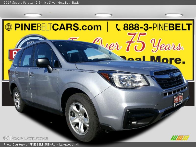 Ice Silver Metallic / Black 2017 Subaru Forester 2.5i