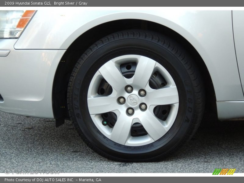Bright Silver / Gray 2009 Hyundai Sonata GLS