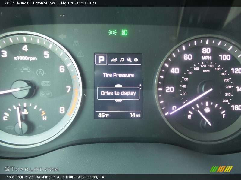 Mojave Sand / Beige 2017 Hyundai Tucson SE AWD