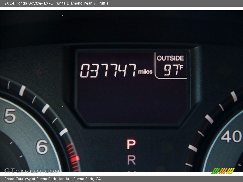 White Diamond Pearl / Truffle 2014 Honda Odyssey EX-L
