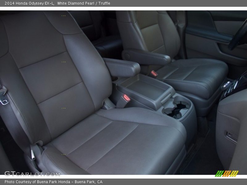 White Diamond Pearl / Truffle 2014 Honda Odyssey EX-L