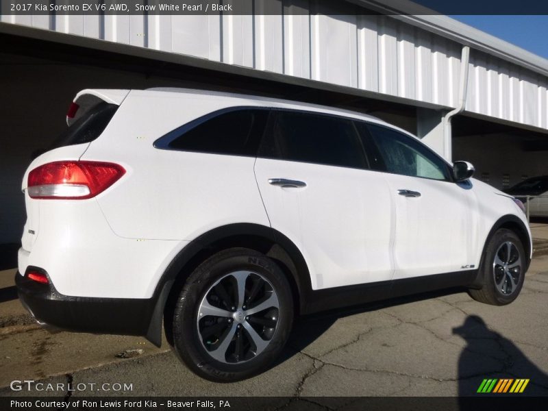 Snow White Pearl / Black 2017 Kia Sorento EX V6 AWD