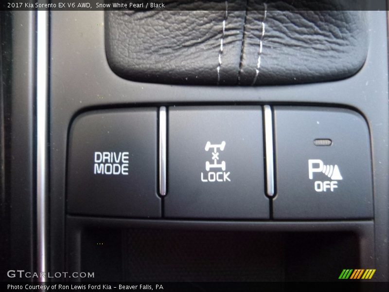 Snow White Pearl / Black 2017 Kia Sorento EX V6 AWD