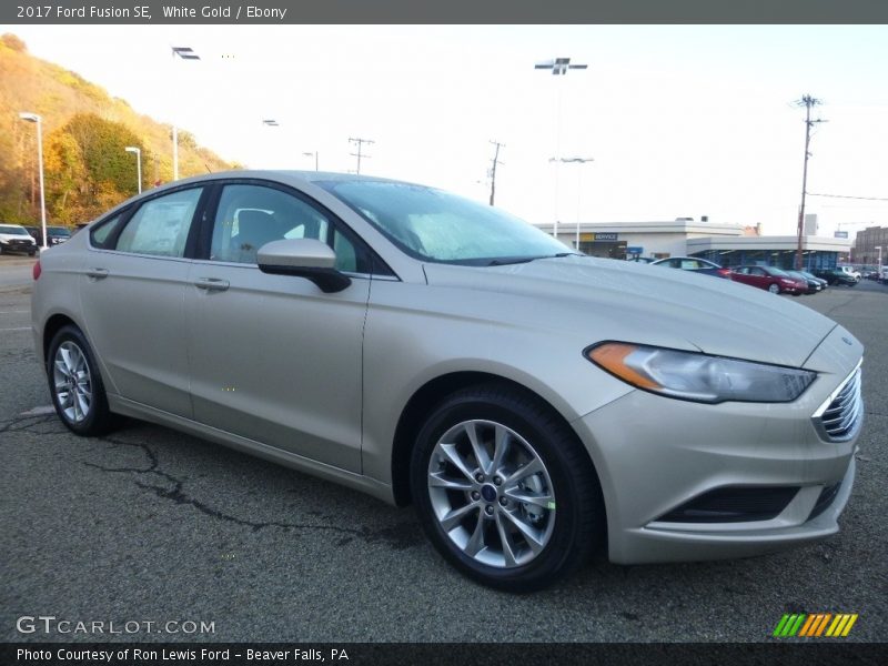 White Gold / Ebony 2017 Ford Fusion SE