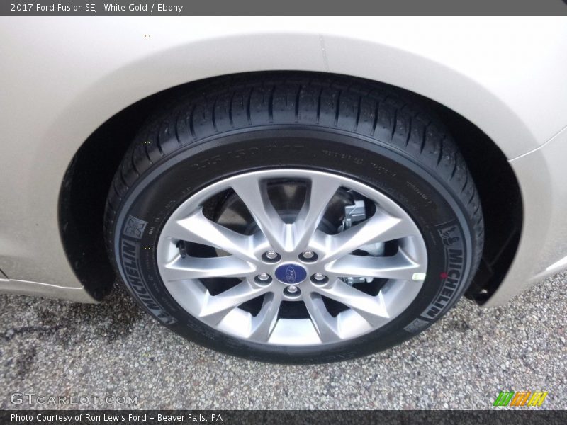 White Gold / Ebony 2017 Ford Fusion SE