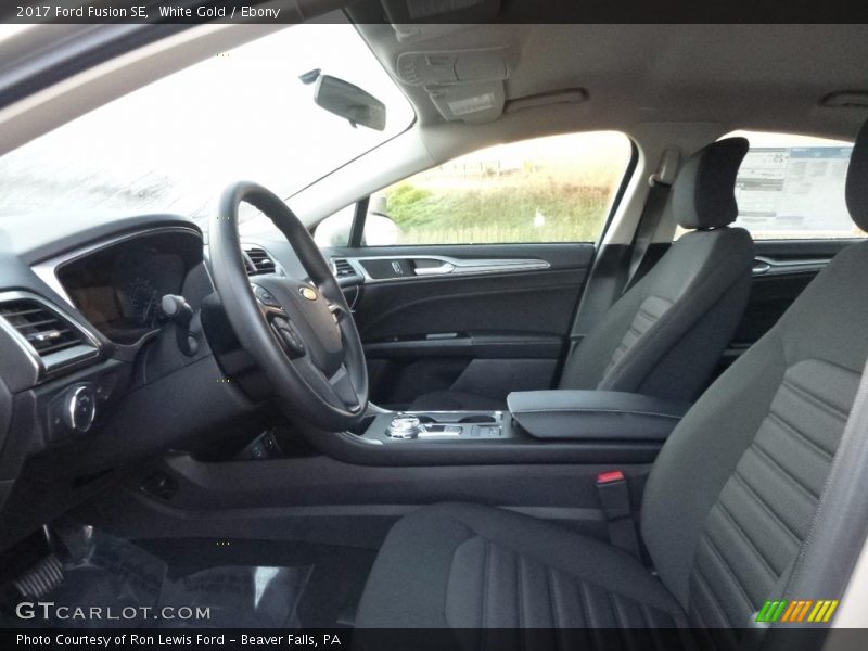 White Gold / Ebony 2017 Ford Fusion SE
