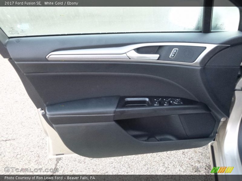 White Gold / Ebony 2017 Ford Fusion SE