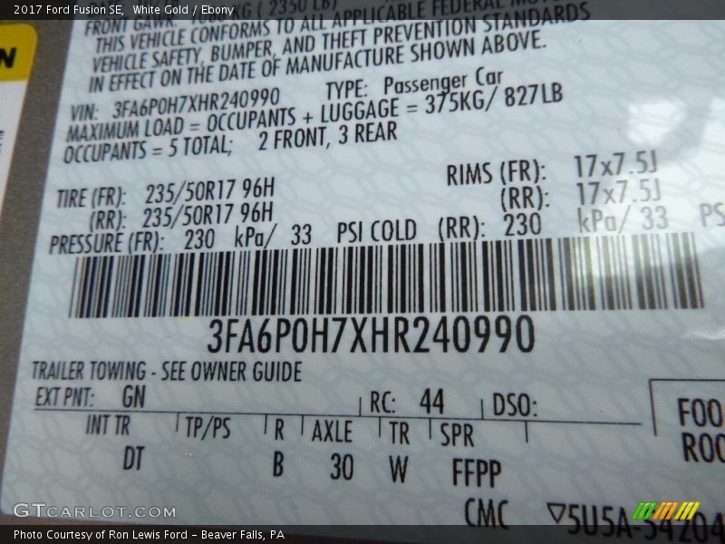White Gold / Ebony 2017 Ford Fusion SE