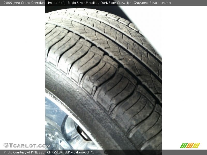 Bright Silver Metallic / Dark Slate Gray/Light Graystone Royale Leather 2009 Jeep Grand Cherokee Limited 4x4