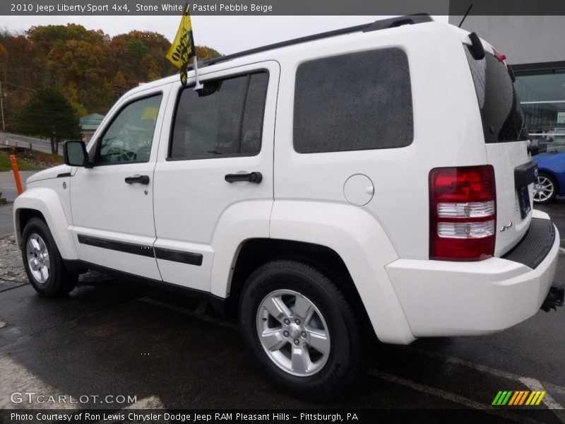 Stone White / Pastel Pebble Beige 2010 Jeep Liberty Sport 4x4