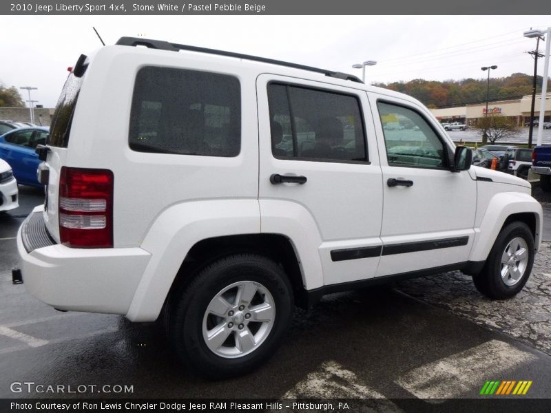 Stone White / Pastel Pebble Beige 2010 Jeep Liberty Sport 4x4