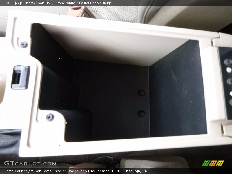 Stone White / Pastel Pebble Beige 2010 Jeep Liberty Sport 4x4