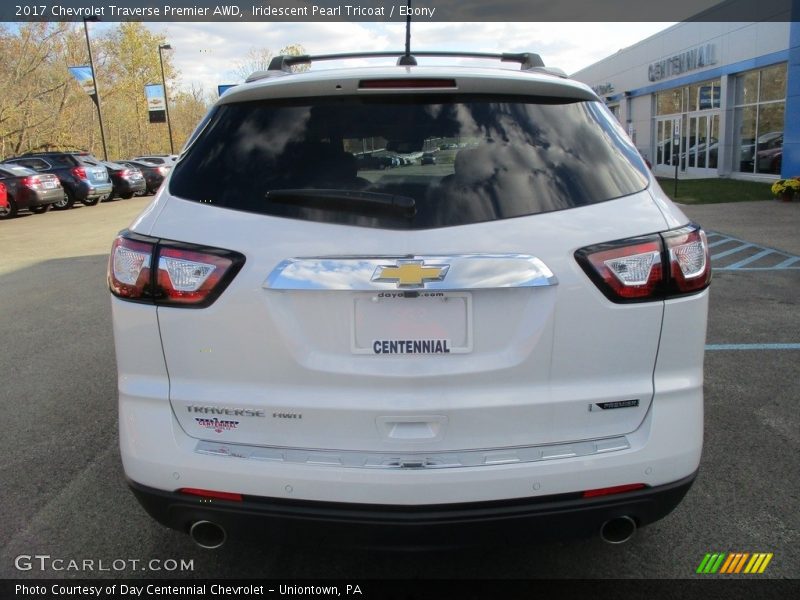 Iridescent Pearl Tricoat / Ebony 2017 Chevrolet Traverse Premier AWD