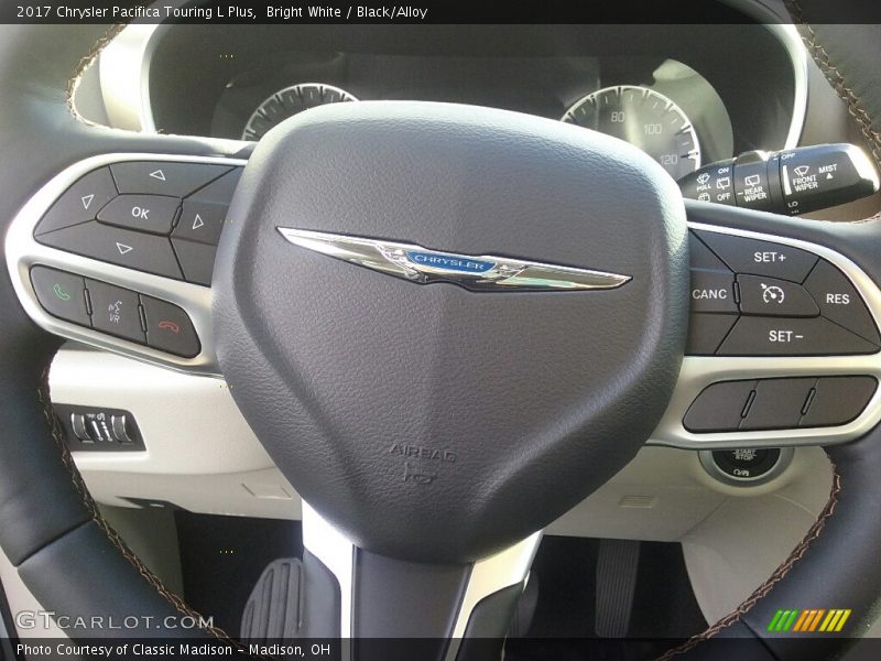 Bright White / Black/Alloy 2017 Chrysler Pacifica Touring L Plus