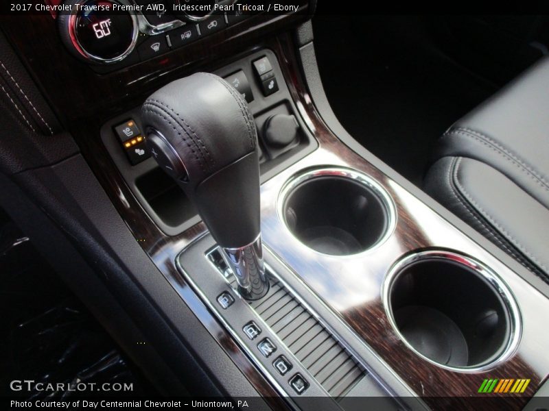Iridescent Pearl Tricoat / Ebony 2017 Chevrolet Traverse Premier AWD
