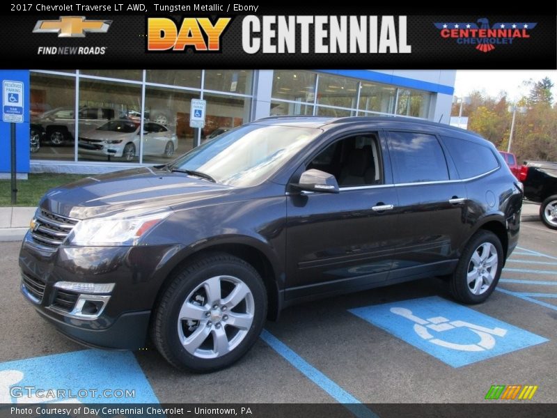 Tungsten Metallic / Ebony 2017 Chevrolet Traverse LT AWD