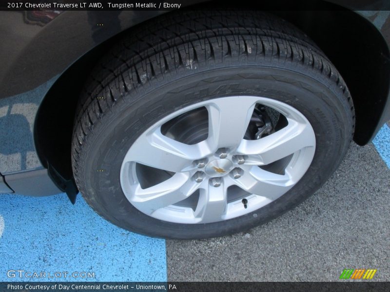 Tungsten Metallic / Ebony 2017 Chevrolet Traverse LT AWD