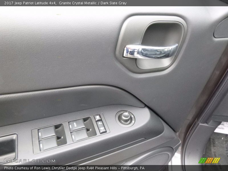 Granite Crystal Metallic / Dark Slate Gray 2017 Jeep Patriot Latitude 4x4