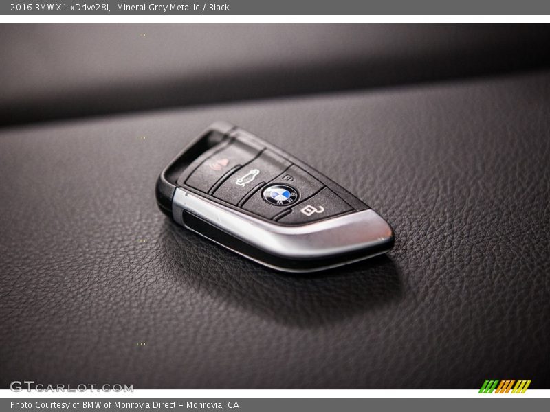 Mineral Grey Metallic / Black 2016 BMW X1 xDrive28i