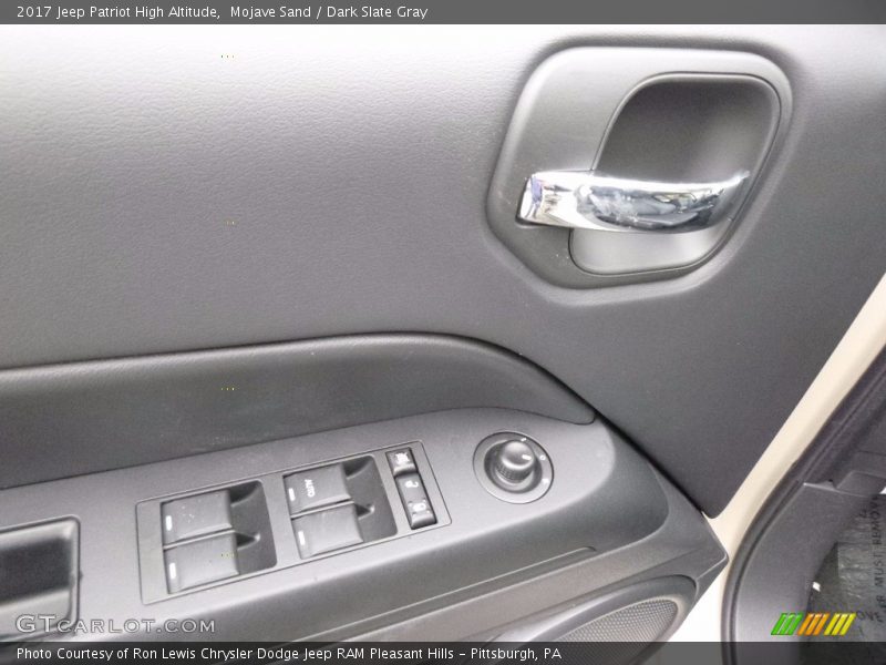 Mojave Sand / Dark Slate Gray 2017 Jeep Patriot High Altitude