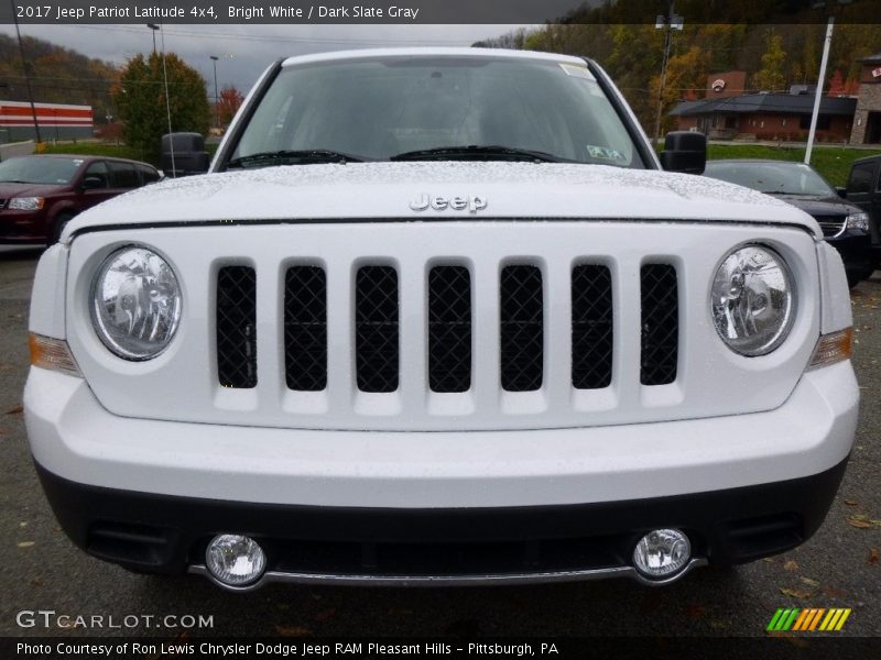 Bright White / Dark Slate Gray 2017 Jeep Patriot Latitude 4x4
