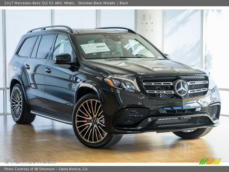 Front 3/4 View of 2017 GLS 63 AMG 4Matic