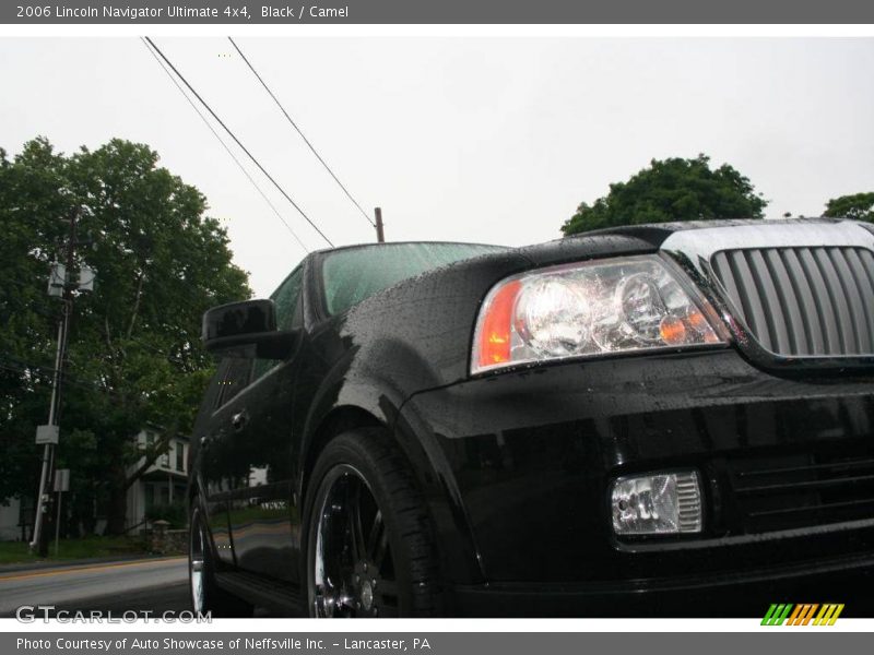 Black / Camel 2006 Lincoln Navigator Ultimate 4x4