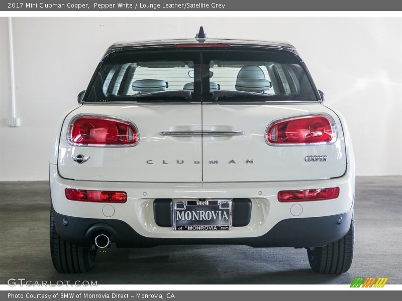 Pepper White / Lounge Leather/Satellite Grey 2017 Mini Clubman Cooper