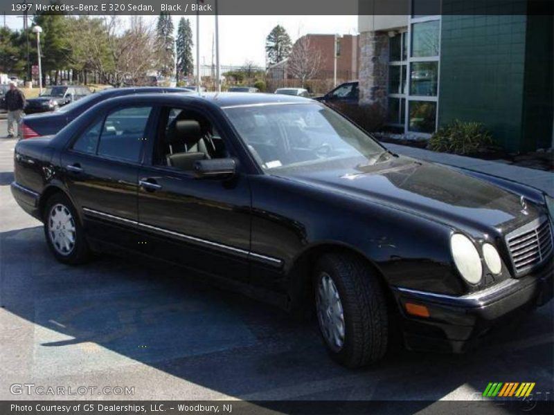 Black / Black 1997 Mercedes-Benz E 320 Sedan