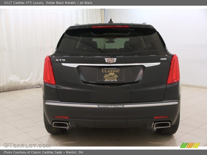 Stellar Black Metallic / Jet Black 2017 Cadillac XT5 Luxury