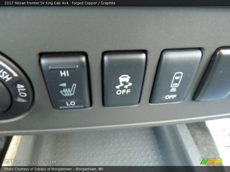 Controls of 2017 Frontier SV King Cab 4x4
