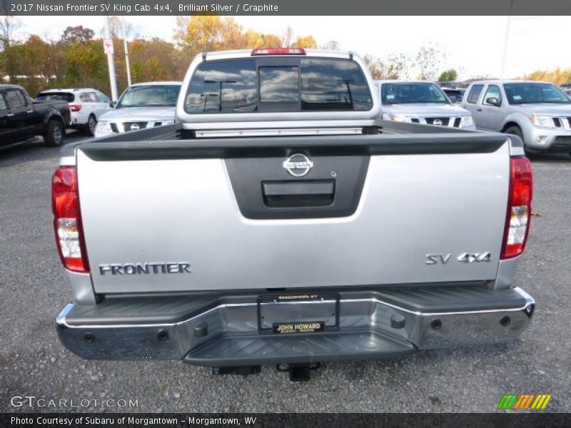 Brilliant Silver / Graphite 2017 Nissan Frontier SV King Cab 4x4