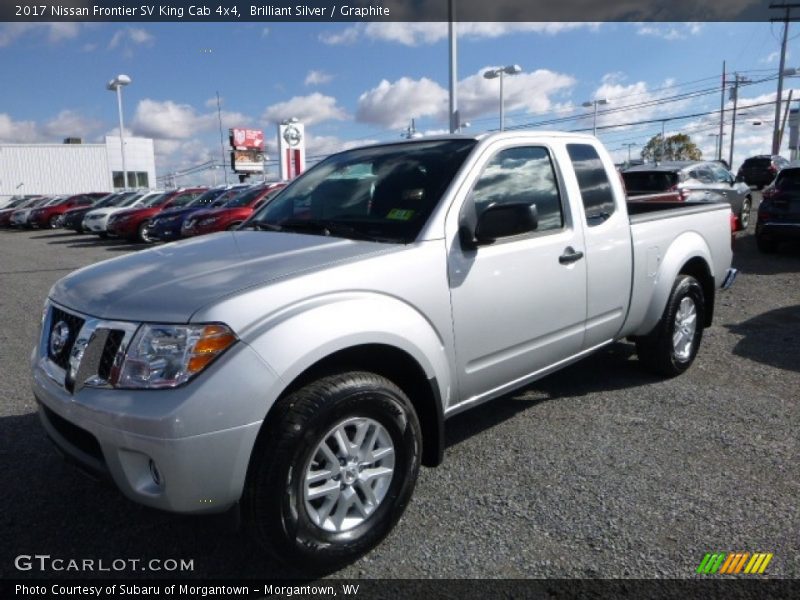 Front 3/4 View of 2017 Frontier SV King Cab 4x4