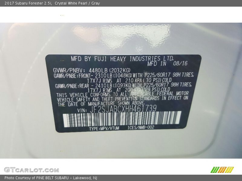 Crystal White Pearl / Gray 2017 Subaru Forester 2.5i